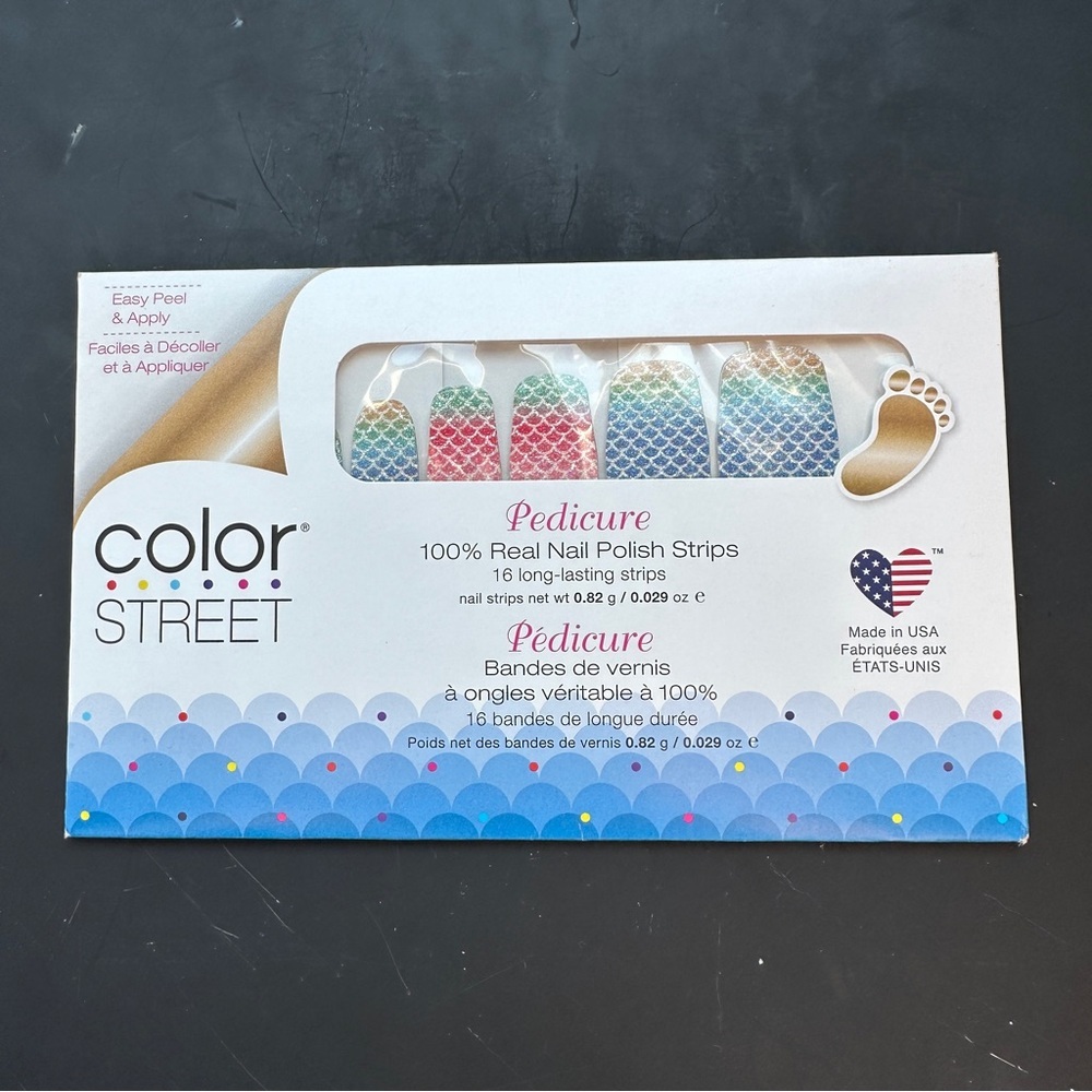 Color Street Nail Strips - Any Fins Goes - Picture 4 of 5